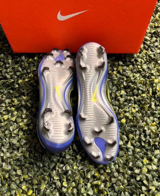 Nike Mercurial Vapor XI NJR “Puro Fenomeno” R9 Tribute Elite FG
