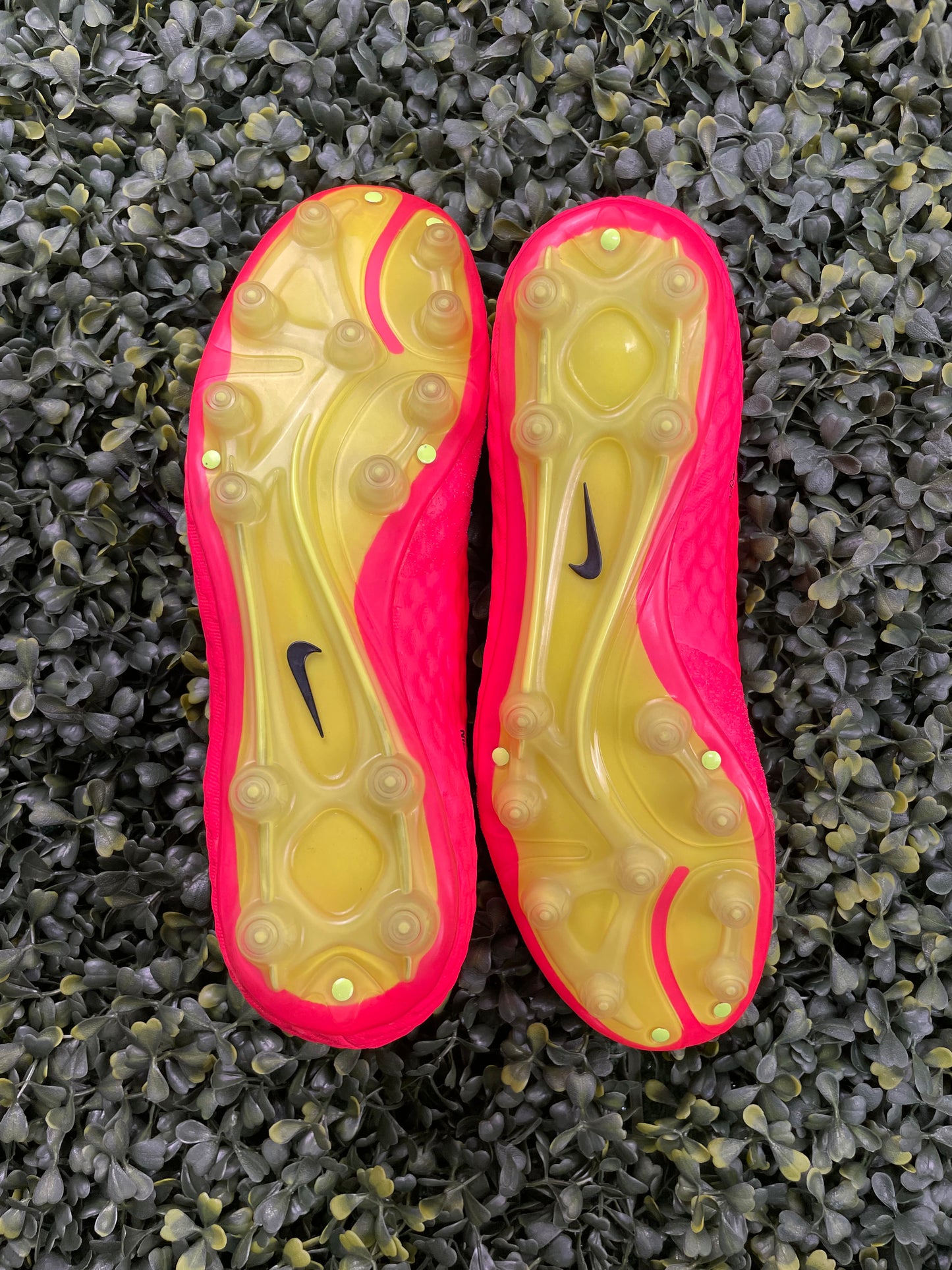 NIKE HYPERVENOM PHANTOM 1 ELITE HG