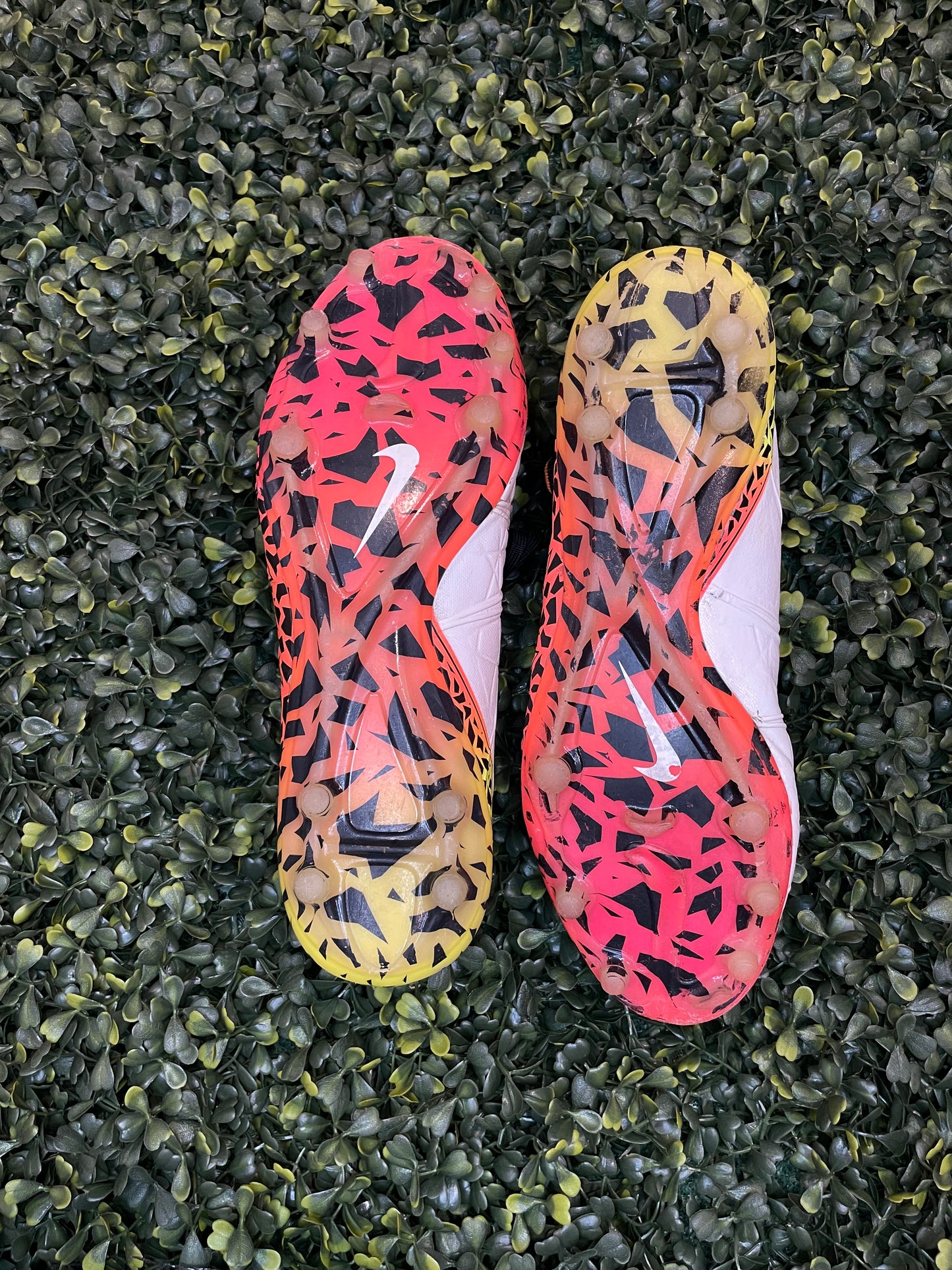 NIKE HYPERVENOM PHANTOM II ELITE FG