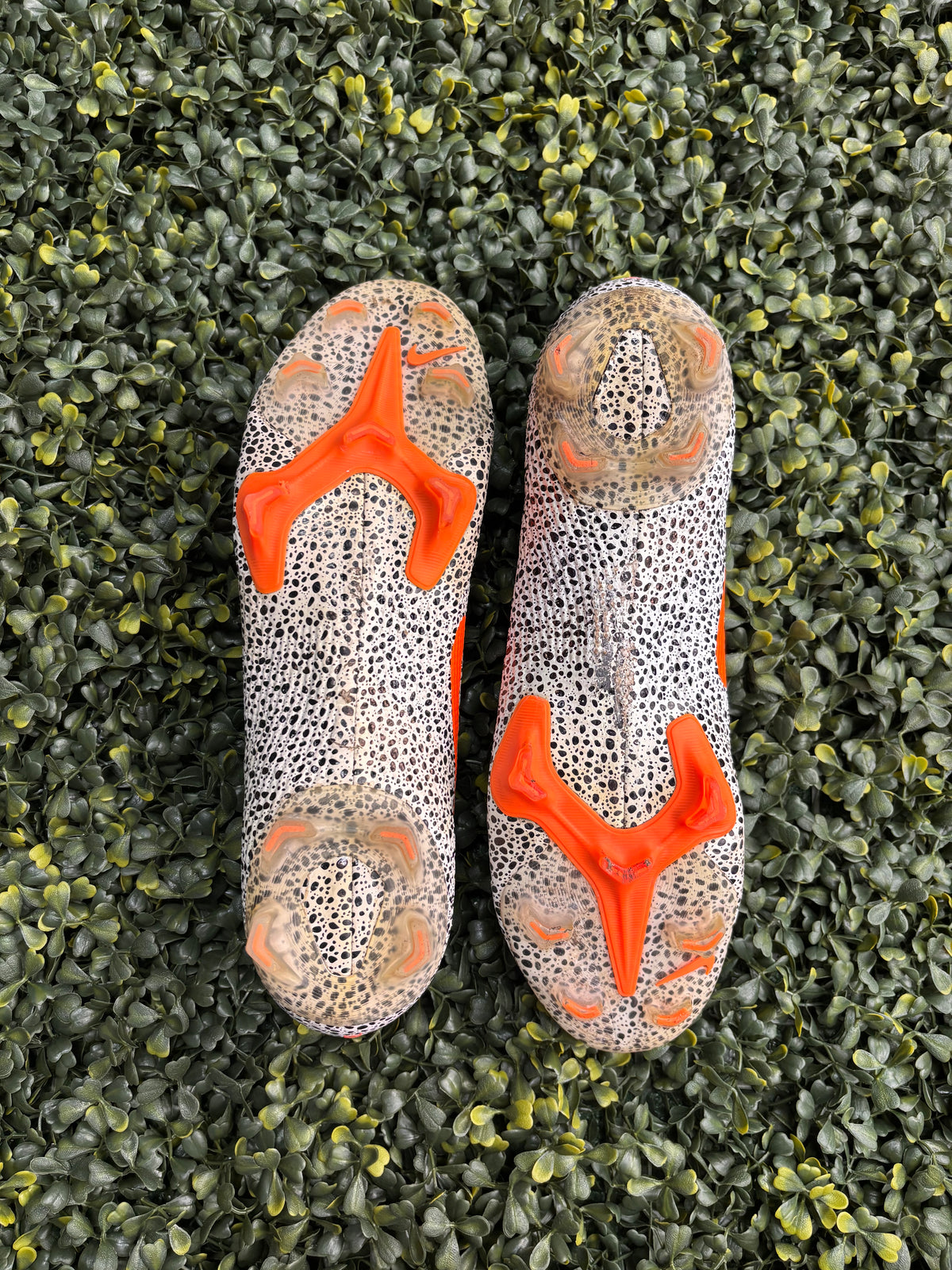 NIKE MERCURIAL VAPOR 13 ELITE CR7 FG'SAFARI'