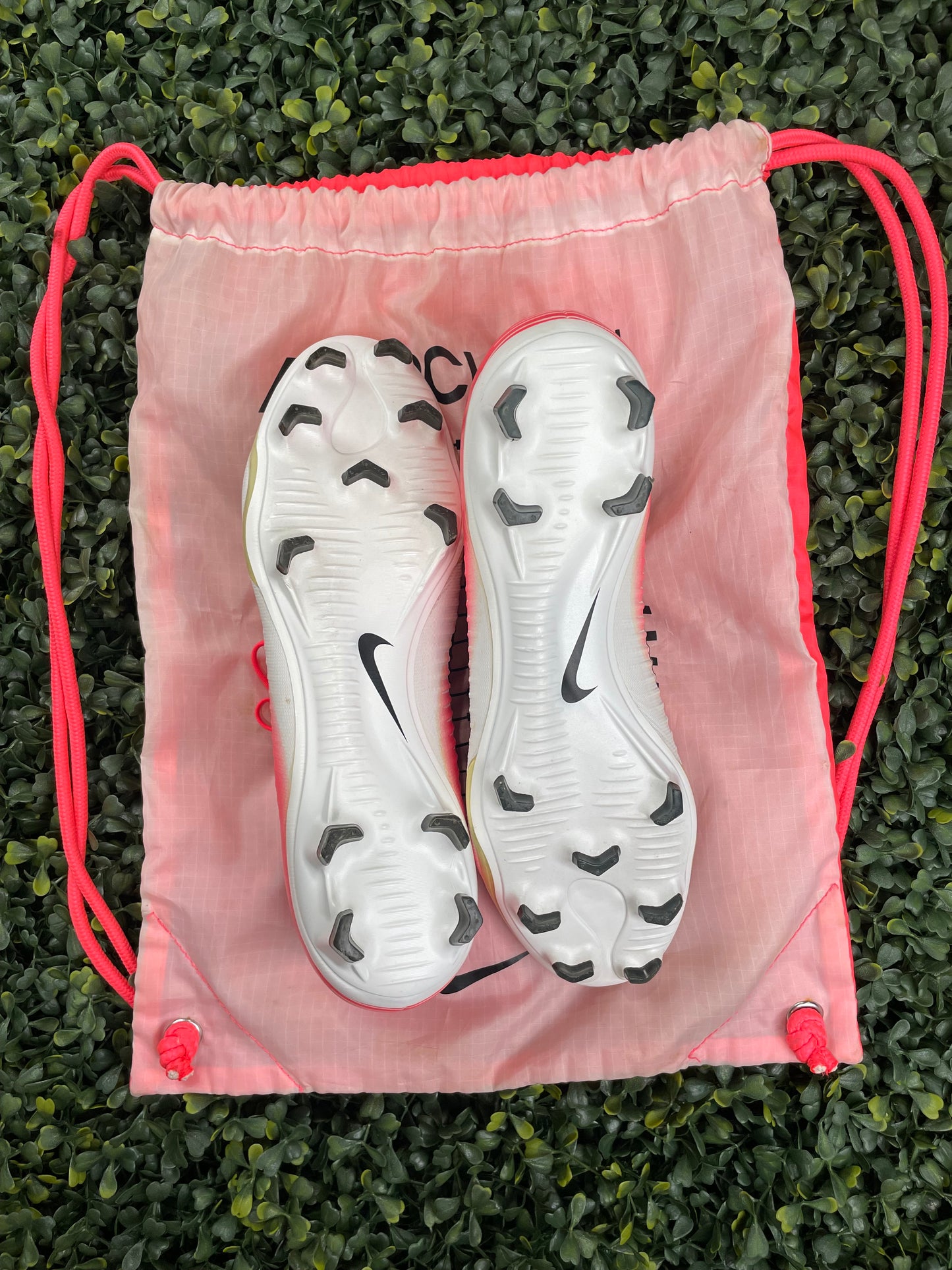NIKE MERCURIAL VAPOR 11 FG