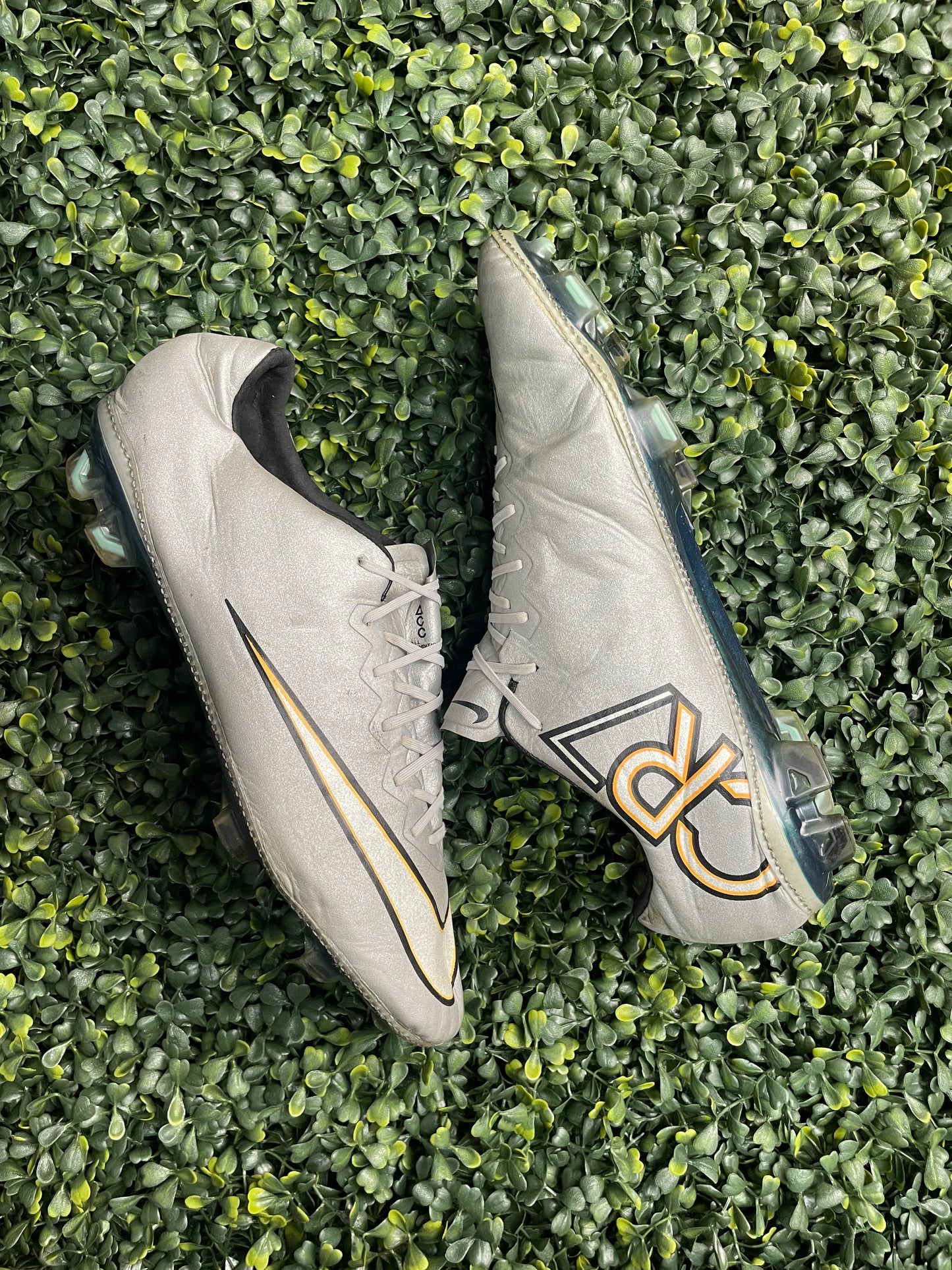 NIKE MERCURIAL VAPOR X CR7 ELITE FG SILVER