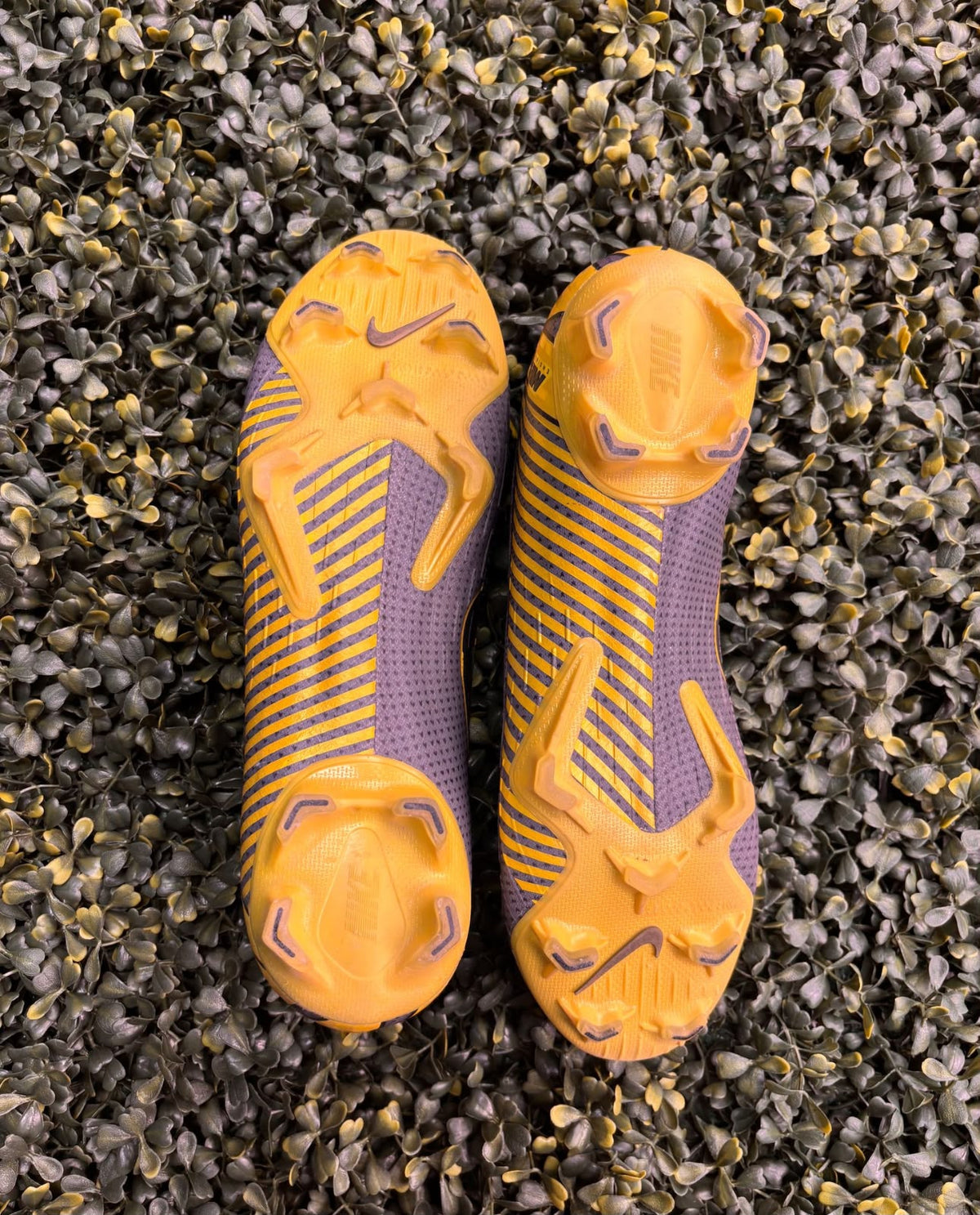 NIKE MERCURIAL VAPOR 12 ELITE FG