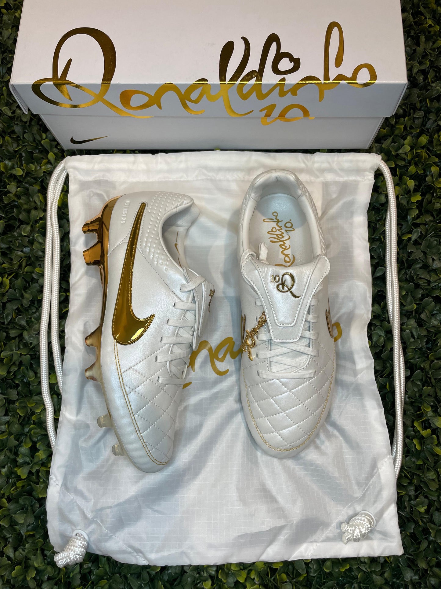 NIKE TIEMPO LEGEND RGN FG SE