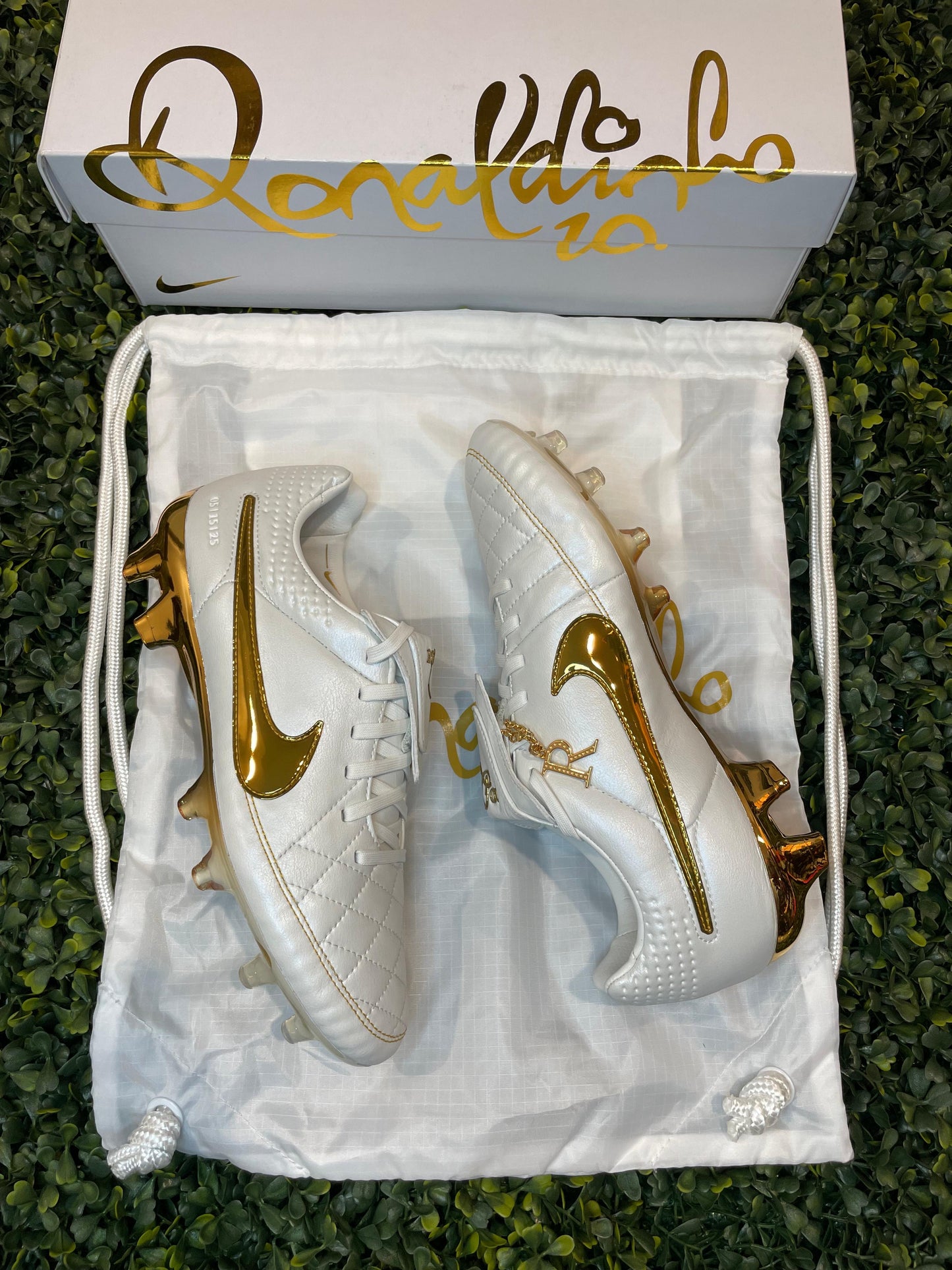 NIKE TIEMPO LEGEND RGN FG SE