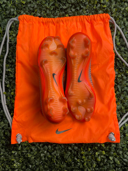 NIKE MERCURIAL VAPOR XI CR7 ELITE FG