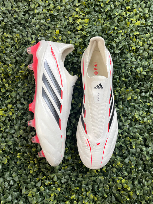 ADIDAS COPA PURE IV ELITE LACELESS FG “ZERO METALLIC”