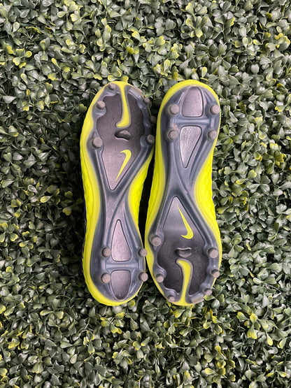 NIKE HYPERVENOM PHANTOM 1 ELITE FG