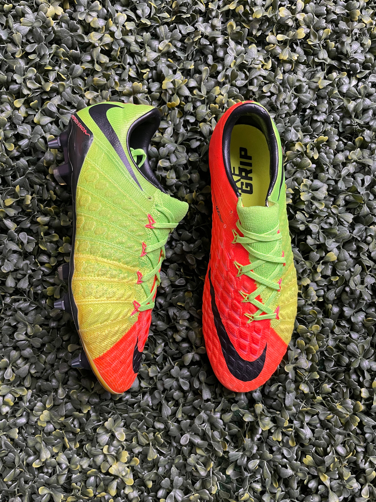 NIKE HYPERVENOM PHANTOM III SG -PRO ACC 'ELECTRIC GREEN CRIMSON'