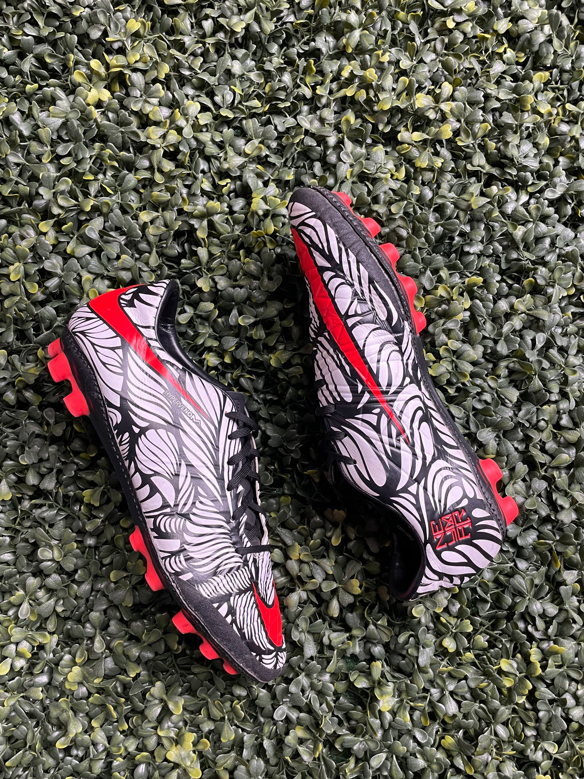 NIKE HYPERVENOM PHATAL II NJR AG-R “NEYMAR JR.”