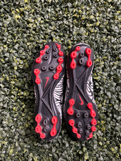 NIKE HYPERVENOM PHATAL II NJR AG-R “NEYMAR JR.”