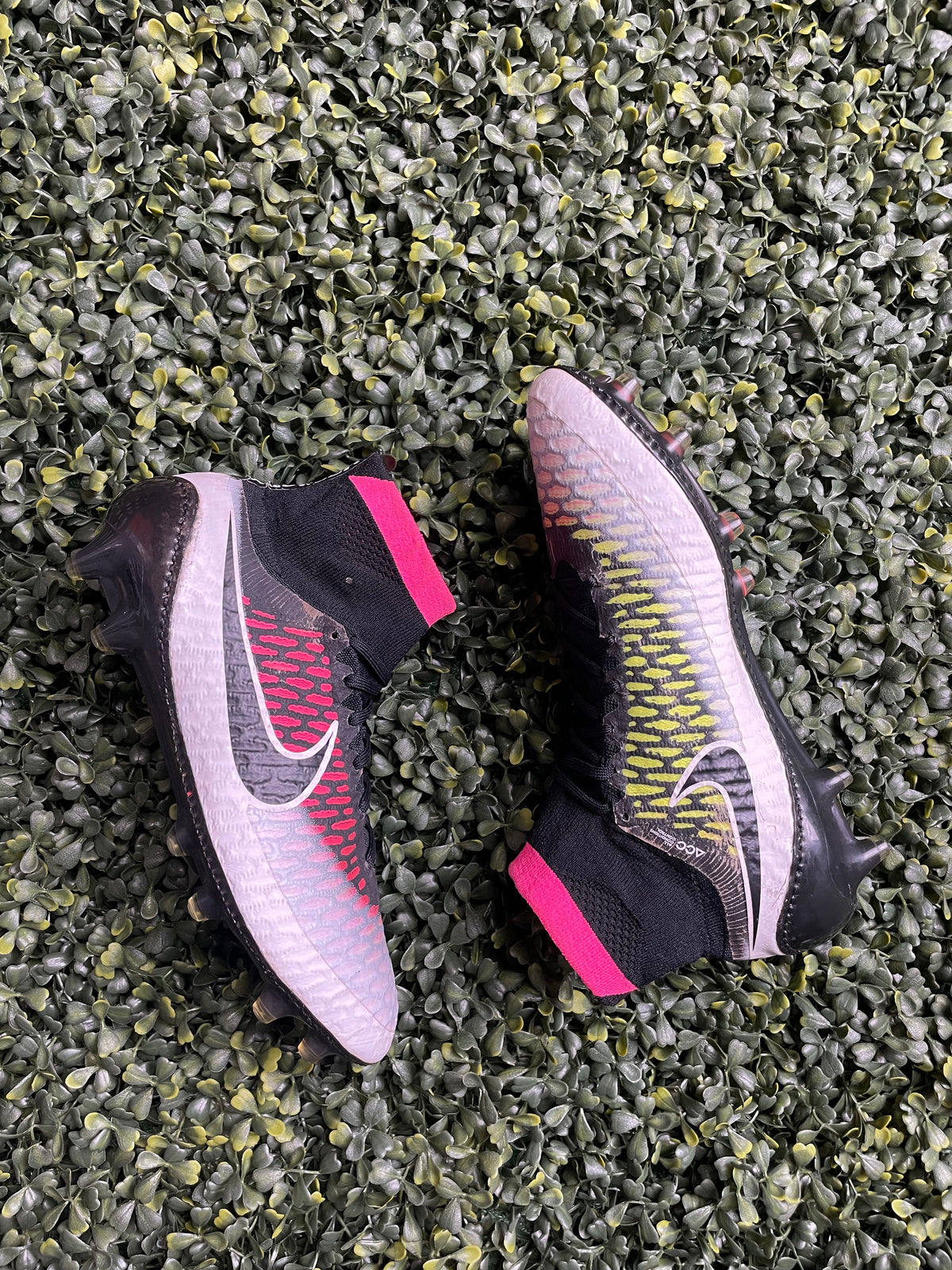 NIKE MAGISTA OBRA I ELITE FG “WHITE / PINK BLAST”