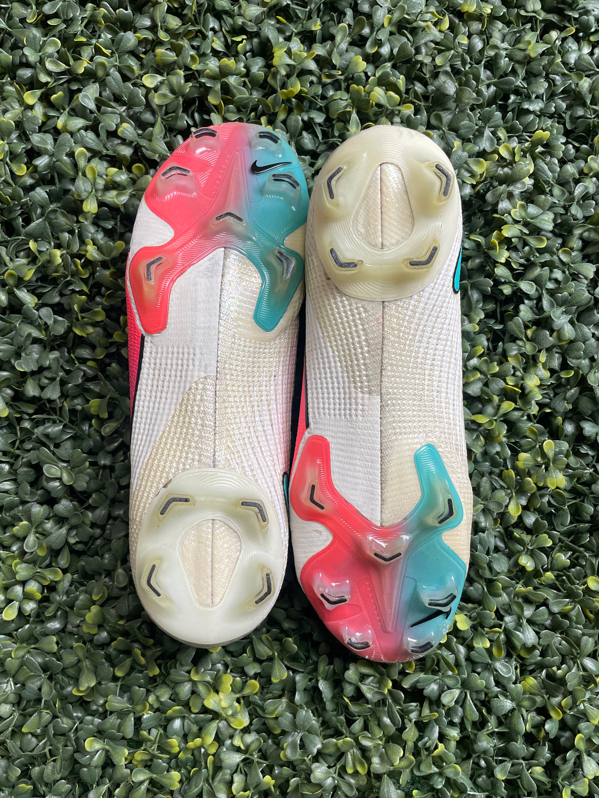 NIKE MERCURIAL VAPOR 13 ELITE FG “FLASH CRIMSON / HYPER JADE”