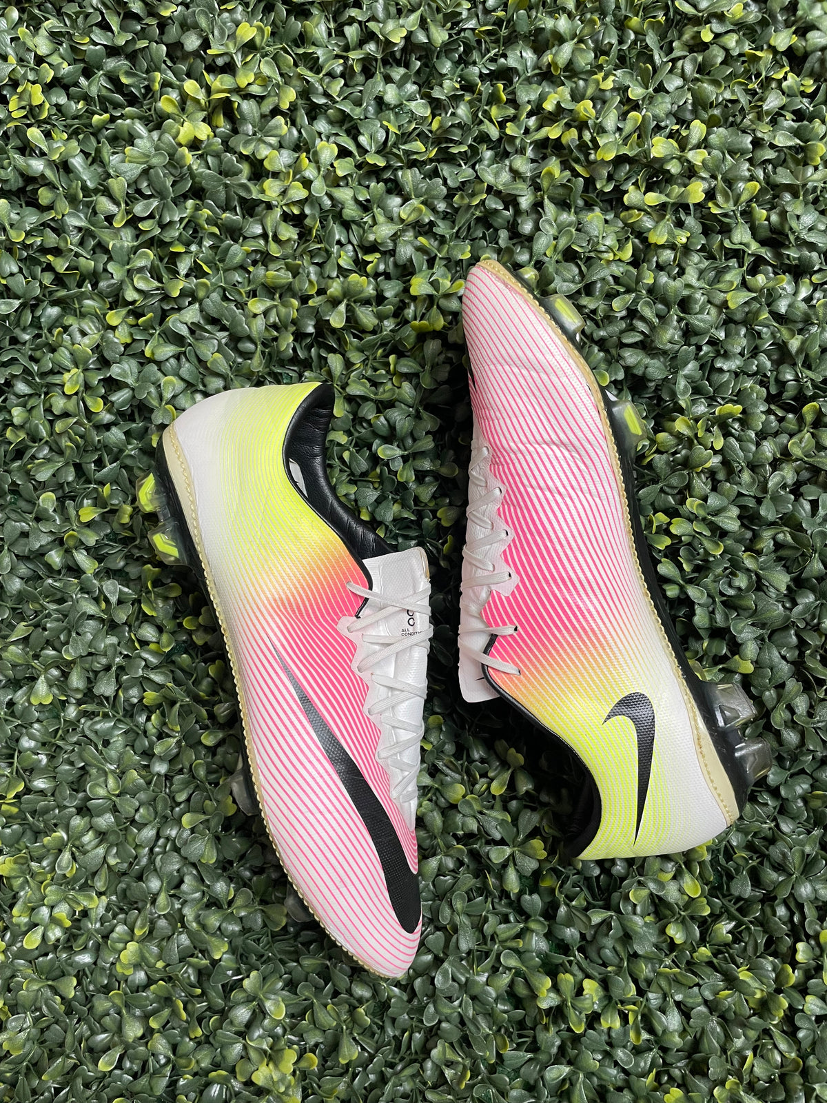 NIKE MERCURIAL VAPOR X ELITE FG “RADIANT REVEAL”