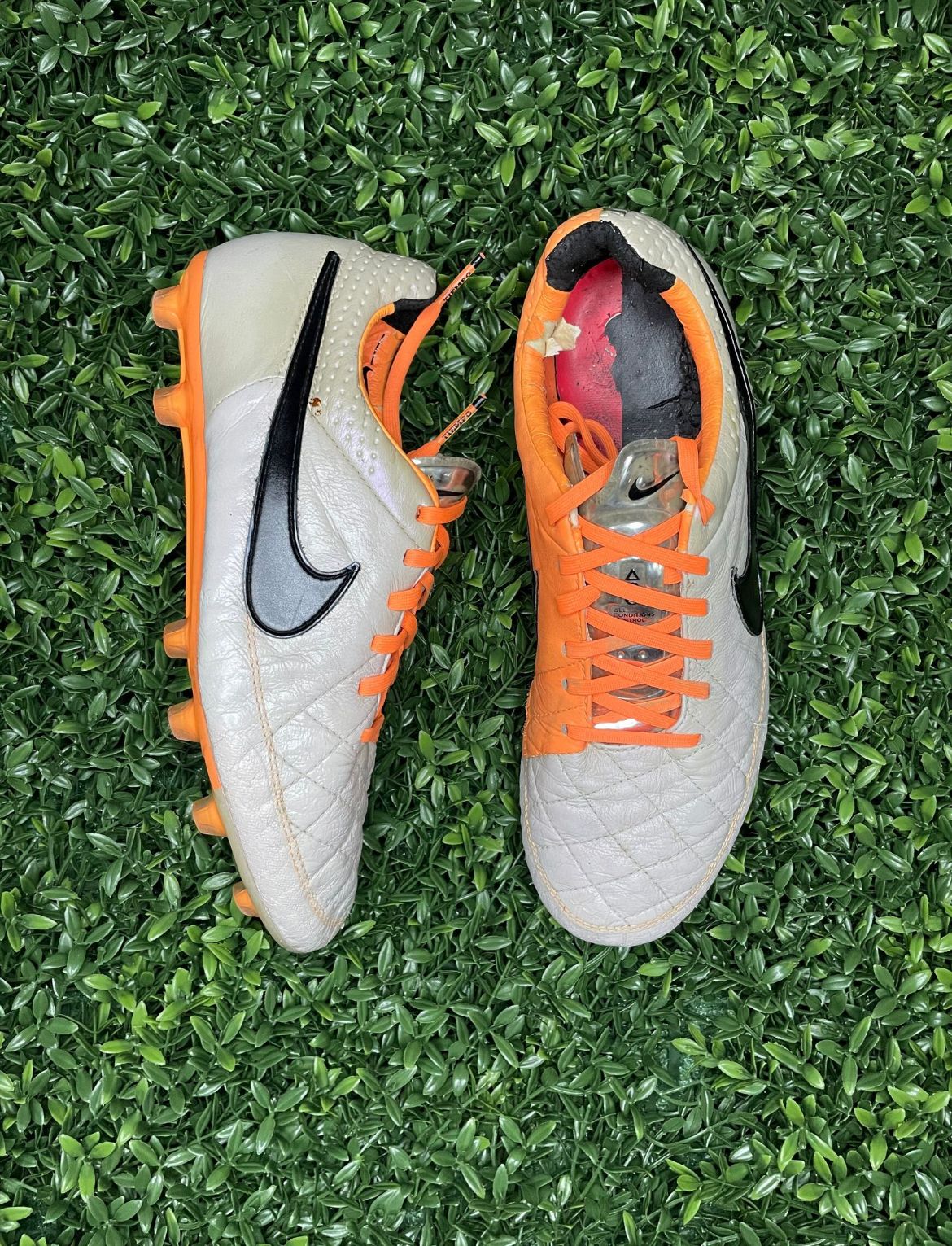 NIKE TIEMPO LEGEND V ELITE HG