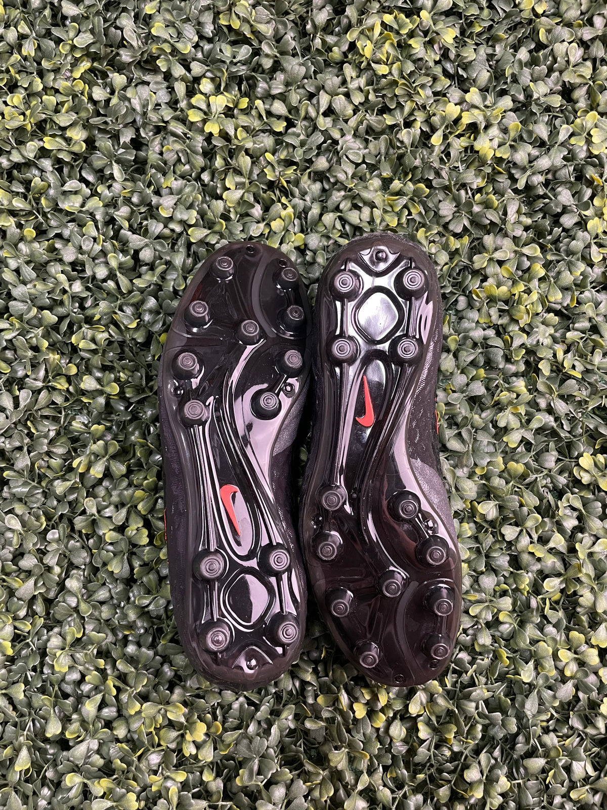 NIKE HYPERVENOM PHANTOM I ELITE HG