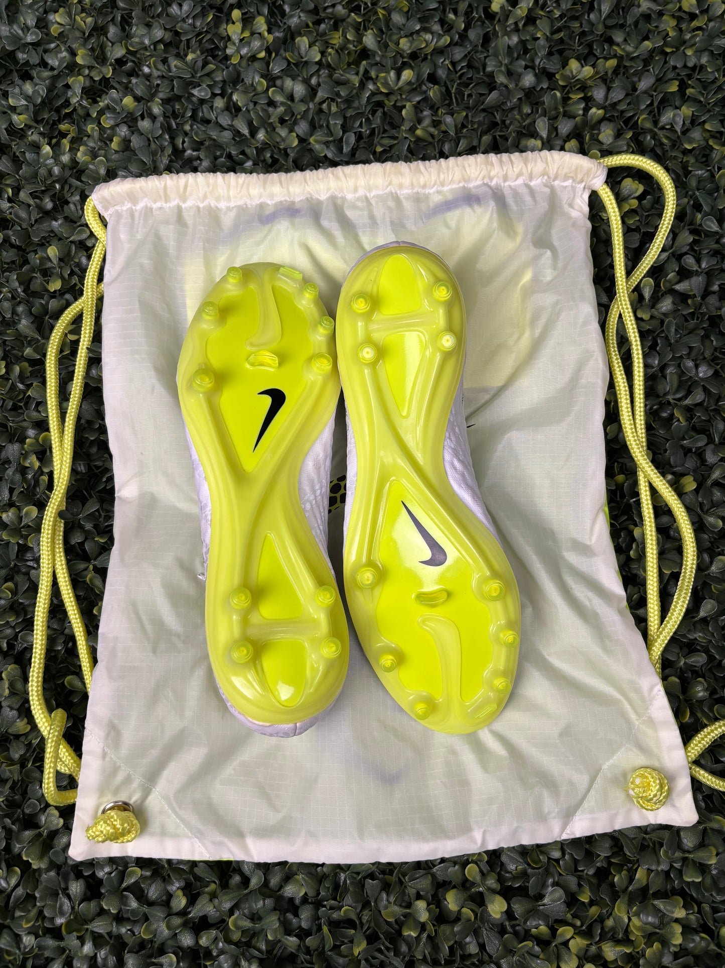 NIKE HYPERVENOM PHANTOM ACC ELITE