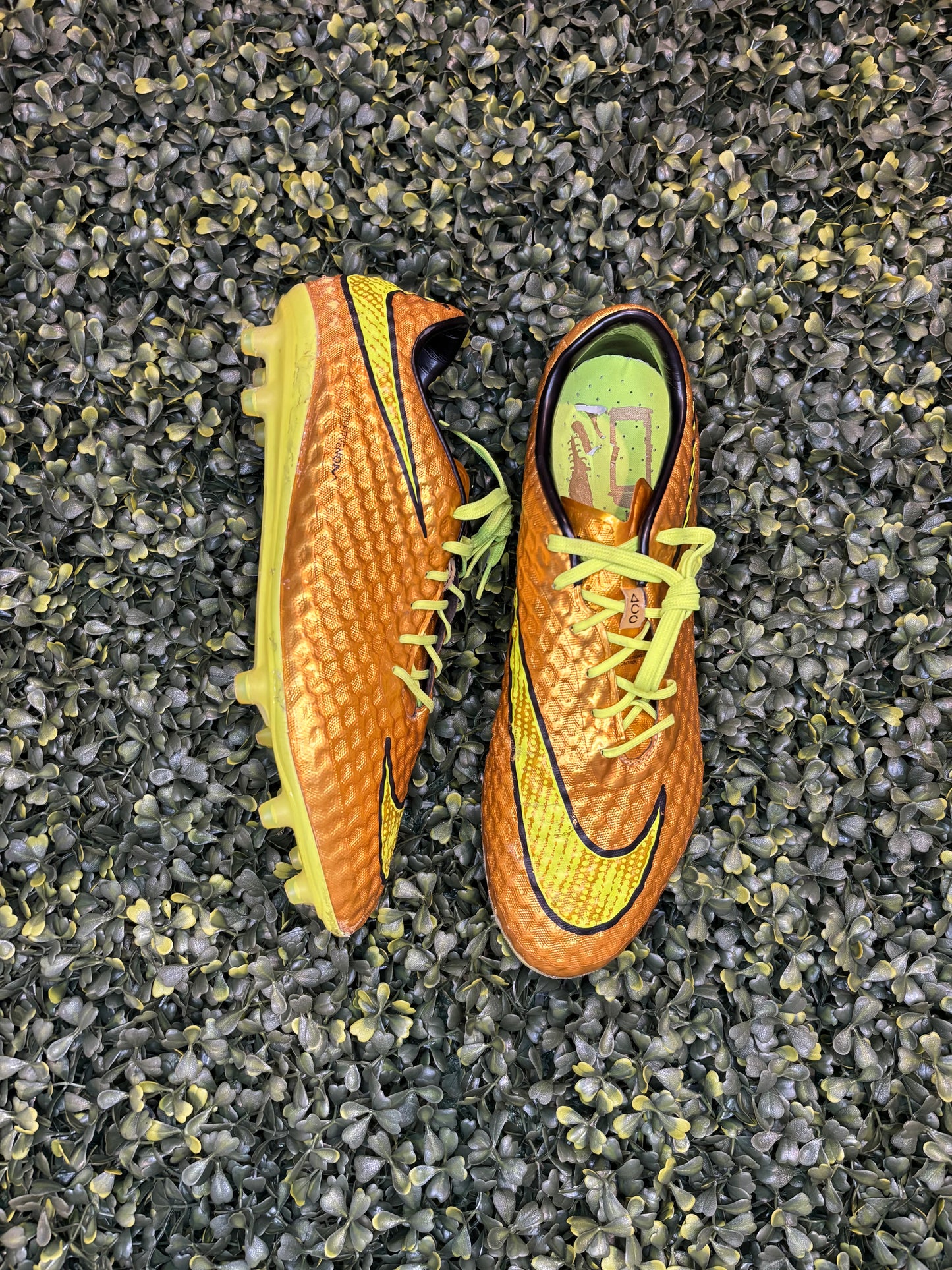 NIKE HYPERVENOM PHANTOM 2014 NEYMAR