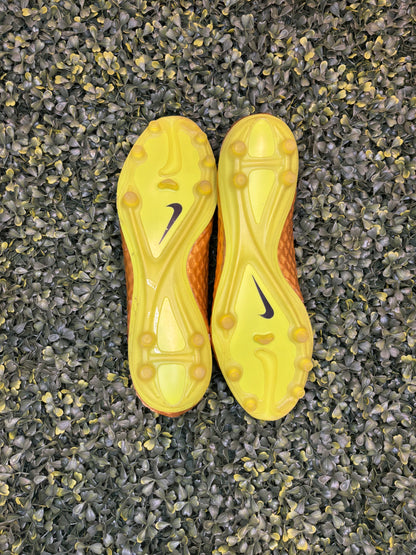 NIKE HYPERVENOM PHANTOM 2014 NEYMAR