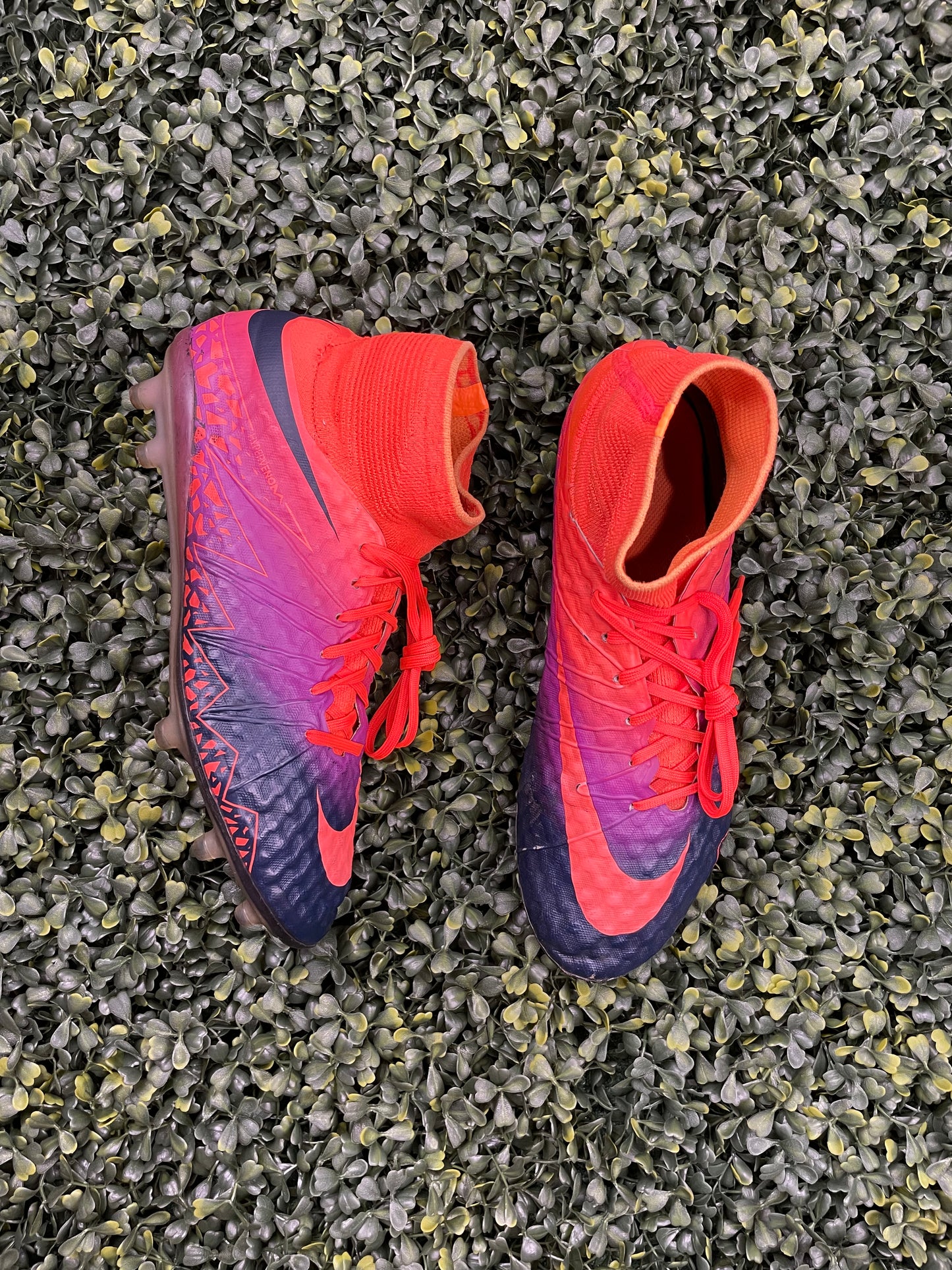 NIKE HYPERVENOM PHANTOM II FG