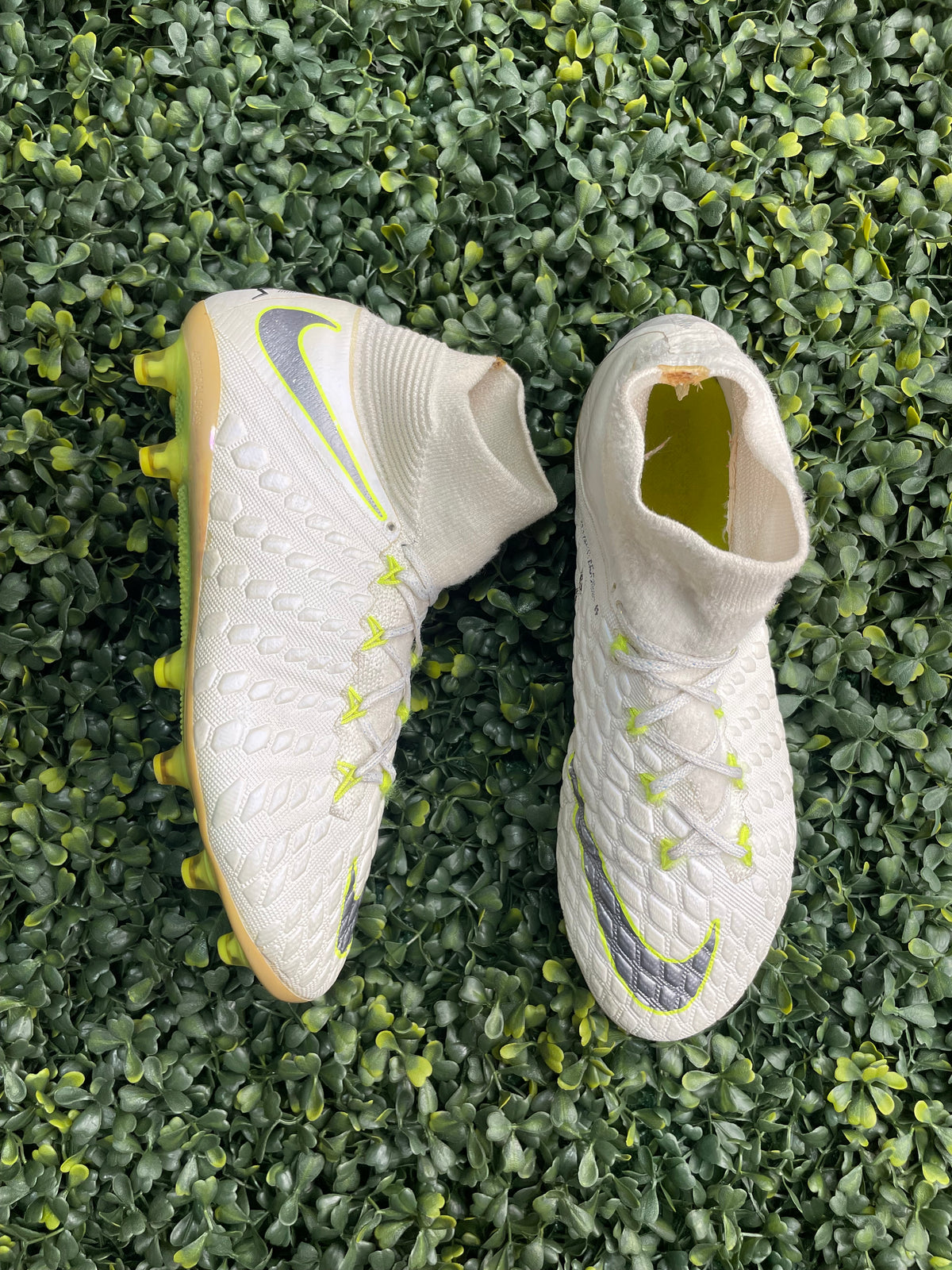 NIKE HYPERVENOM PHANTOM III LOW ELITE AG-PRO