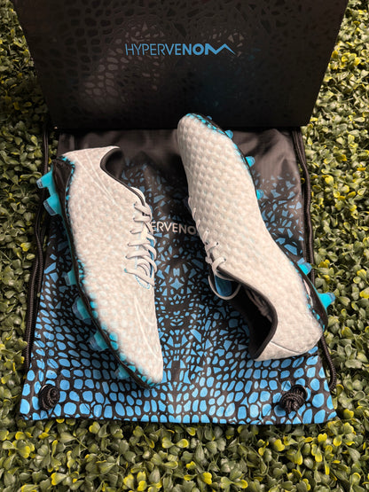NIKE HYPERVENOM PHANTOM RGN SE FG