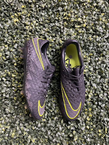 NIKE HYPERVENOM PHINISH FG 'BLACK VOLT'