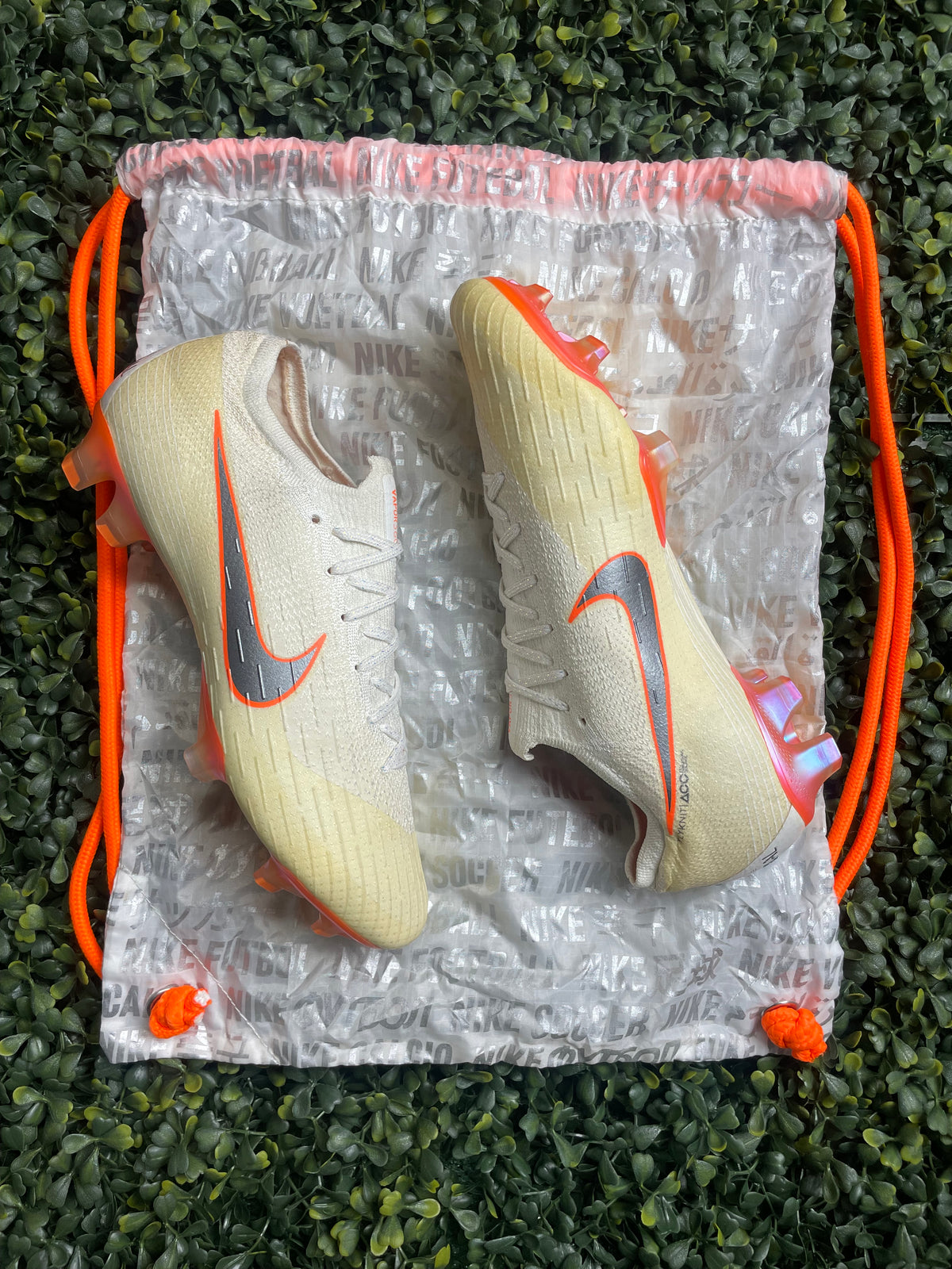NIKE MERCURIAL VAPOR 12 ELITE FG 'JUST DO IT'-2018 WORLD CUP PACK