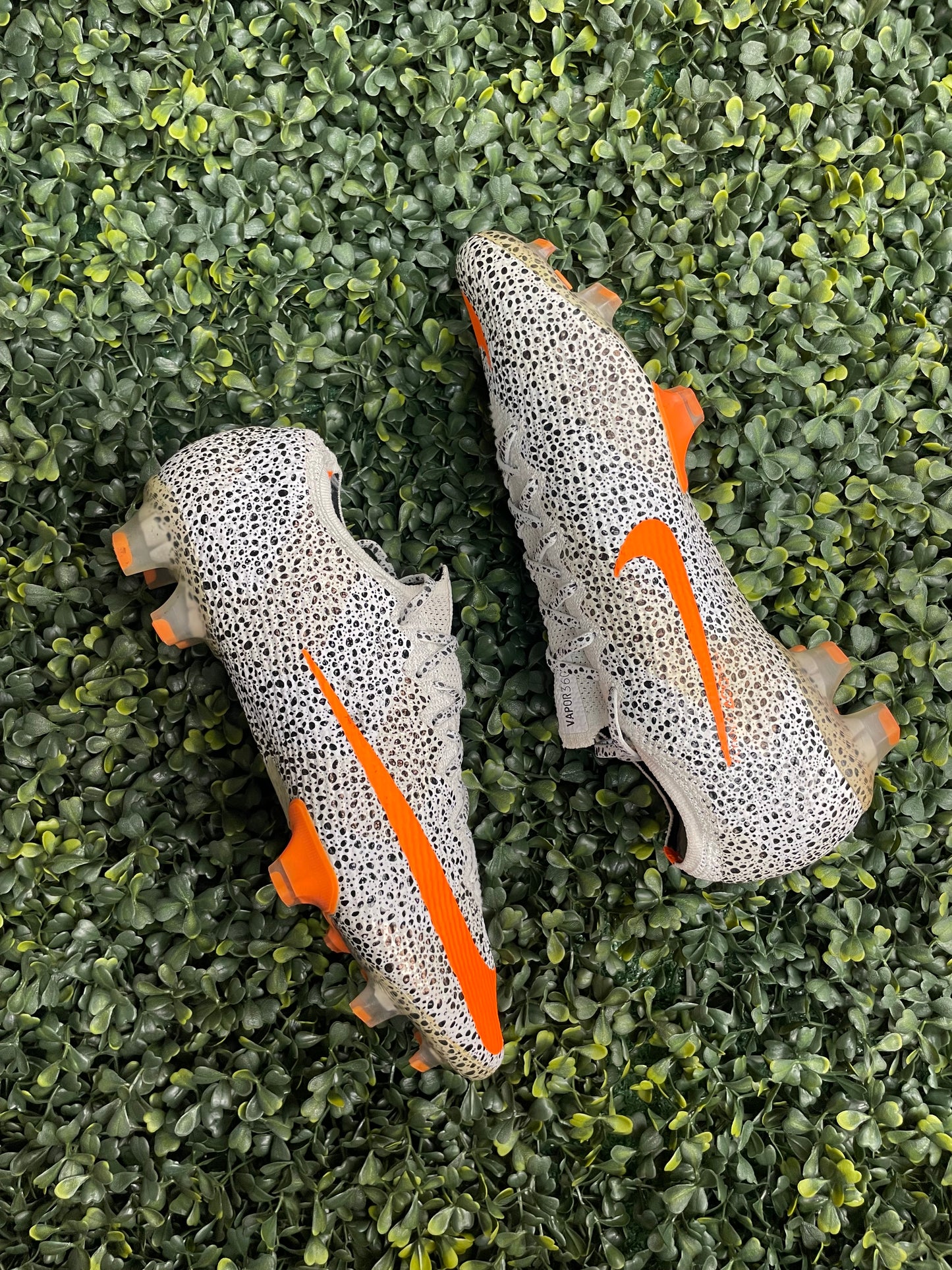 NIKE MERCURIAL VAPOR 13 SAFARI CR7 ELITE FG