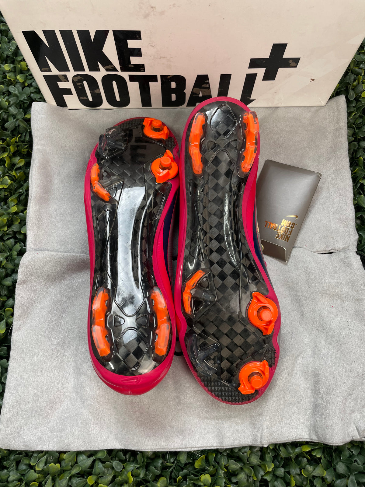 NIKE MERCURIAL VAPOR SUPERFLY II ELITE FG