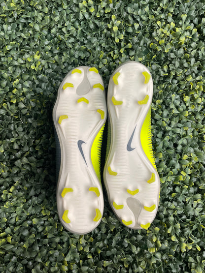 NIKE MERCURIAL VAPOR XI CR7 ELITE FG