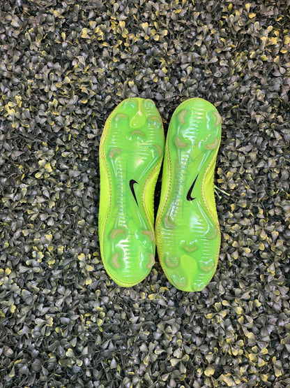 NIKE MERCURIAL VAPOR XI