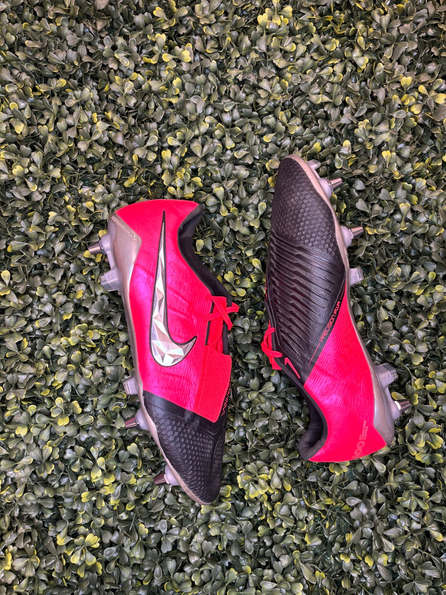 NIKE PHANTOM VENOM ELITE SG
