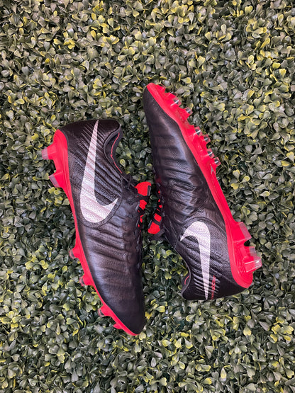 NIKE TIEMPO LEGEND 7 ELITE ACC FG