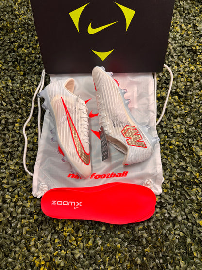 NIKE ZM SUPERFLY 11 ELITE AG WHITE